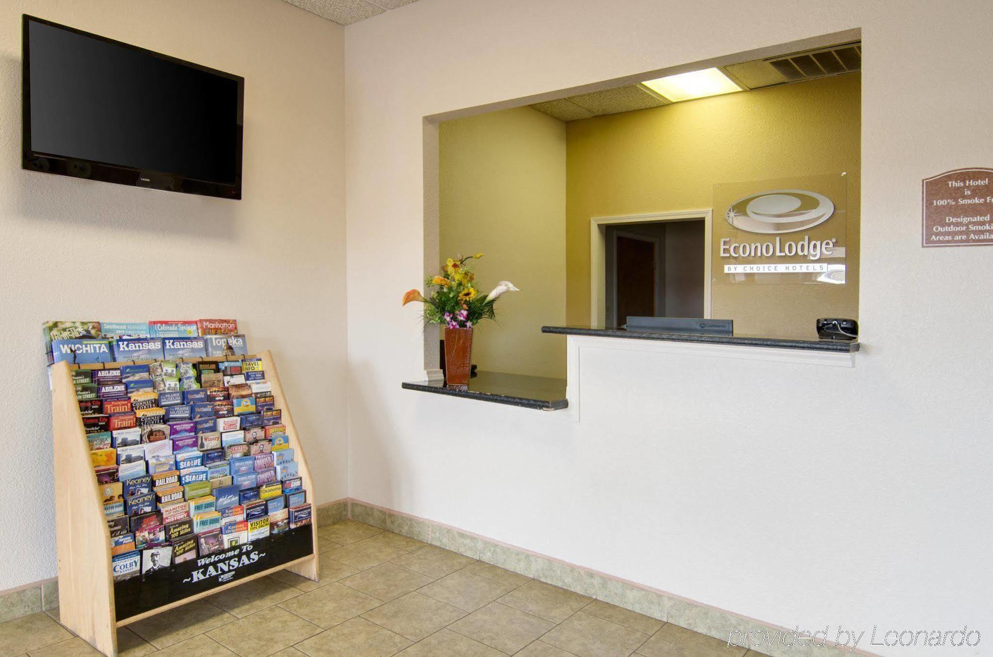 Americas Best Value Inn Salina Buitenkant foto