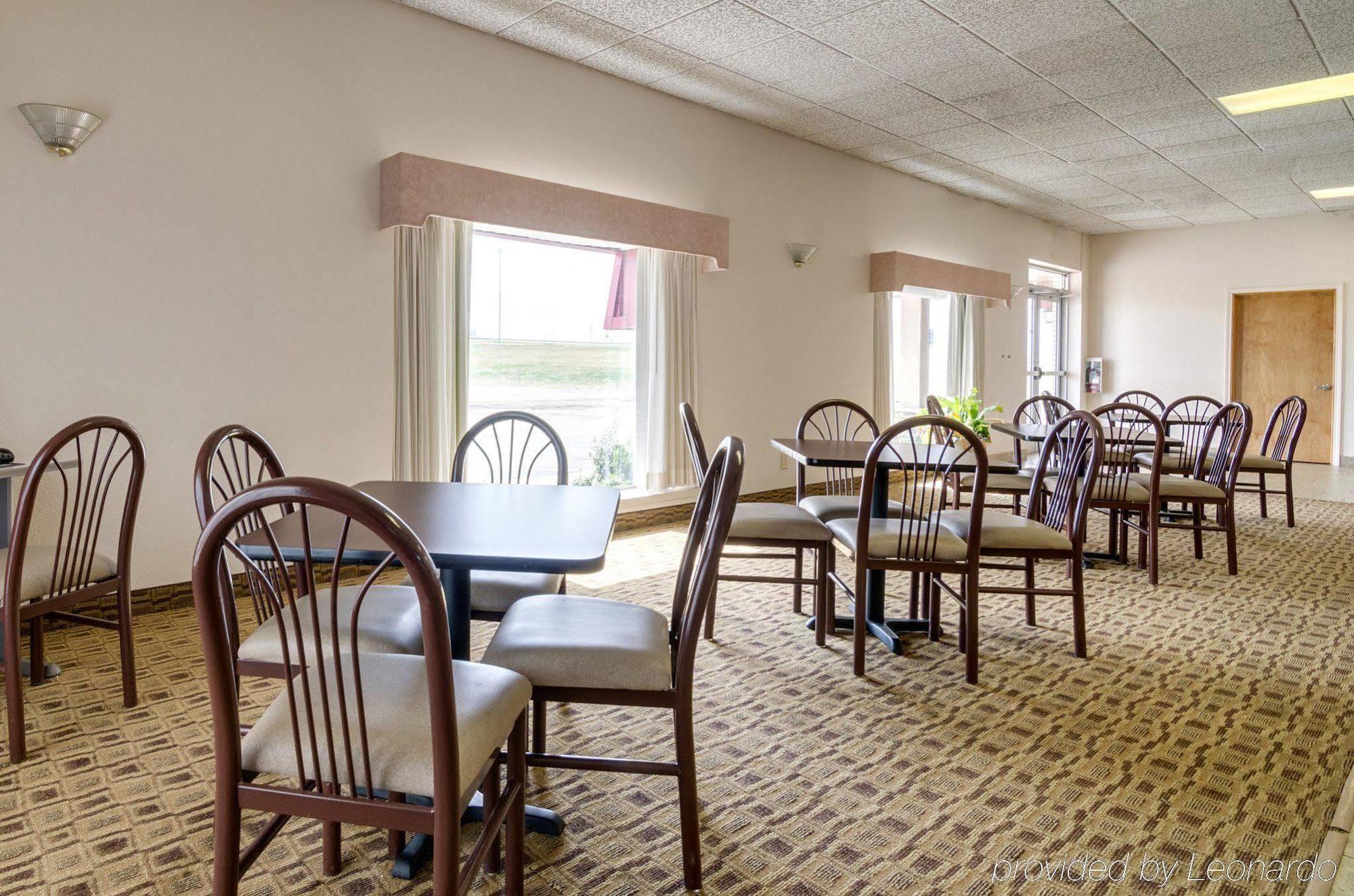 Americas Best Value Inn Salina Buitenkant foto