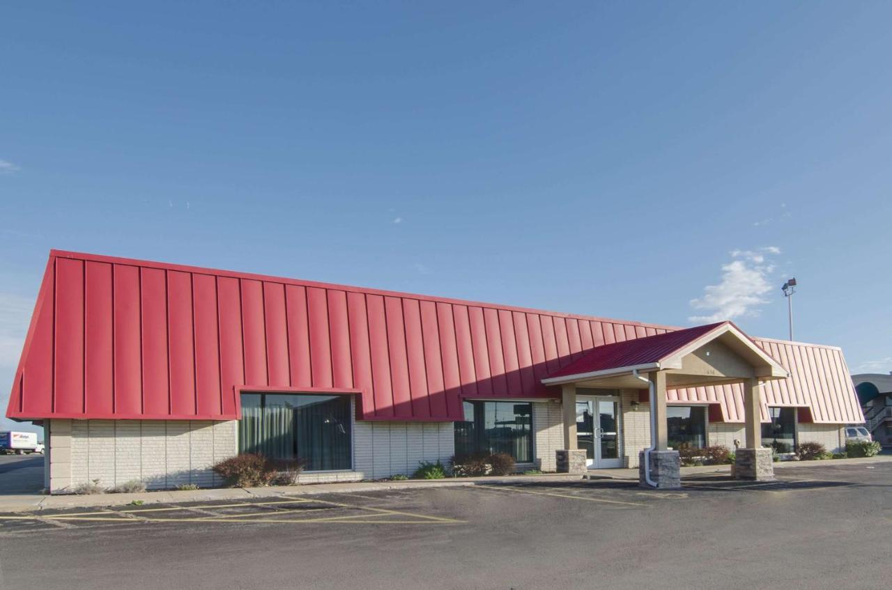 Americas Best Value Inn Salina Buitenkant foto